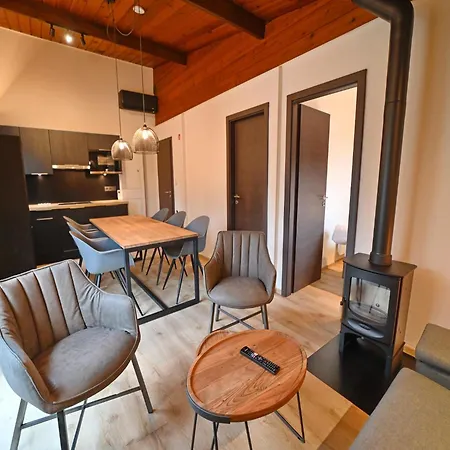 Hébergement de vacances Detached Chalet With 2 Bedrooms